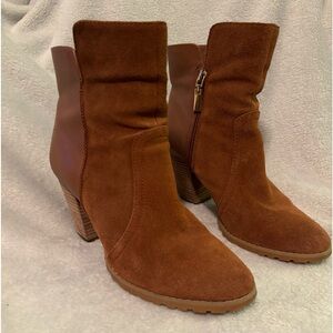 TAHARI whiskey brown Booties Size 8
